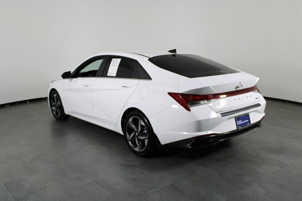 2023 Hyundai Elantra Hybrid Limited photo 2