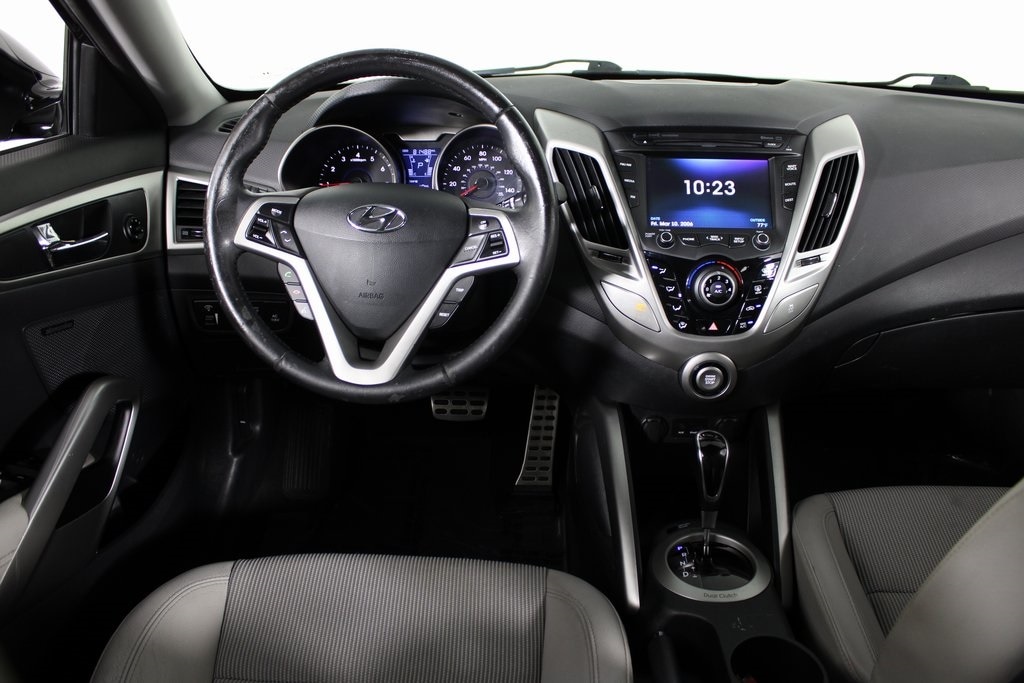 Certified 2013 Hyundai Veloster Base w/Gray Hatchback