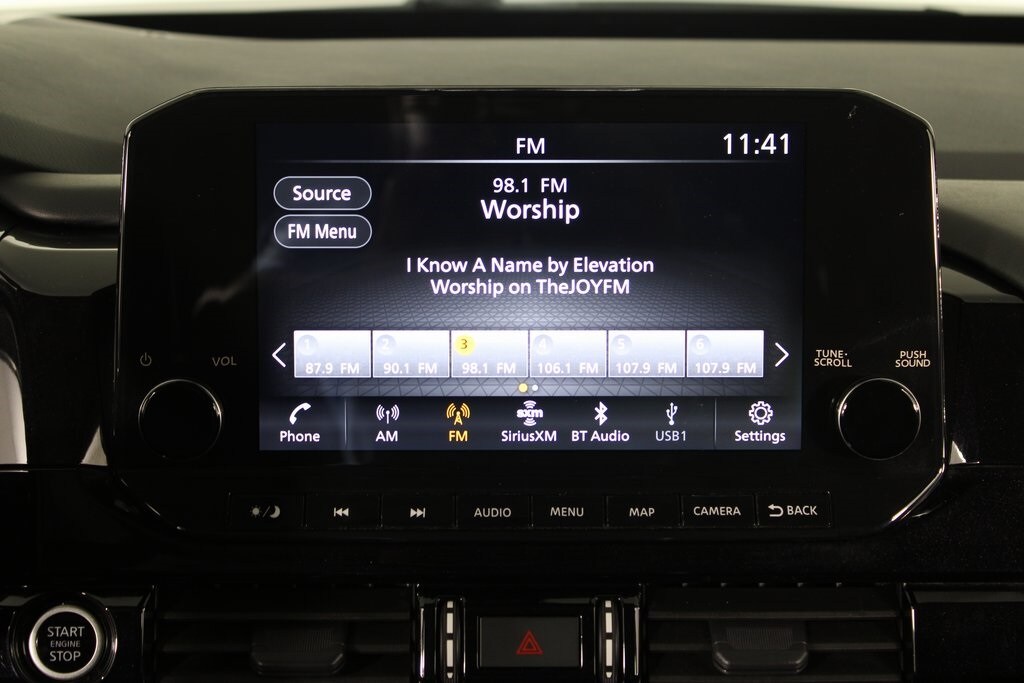 2023 Nissan Pathfinder Platinum photo 3