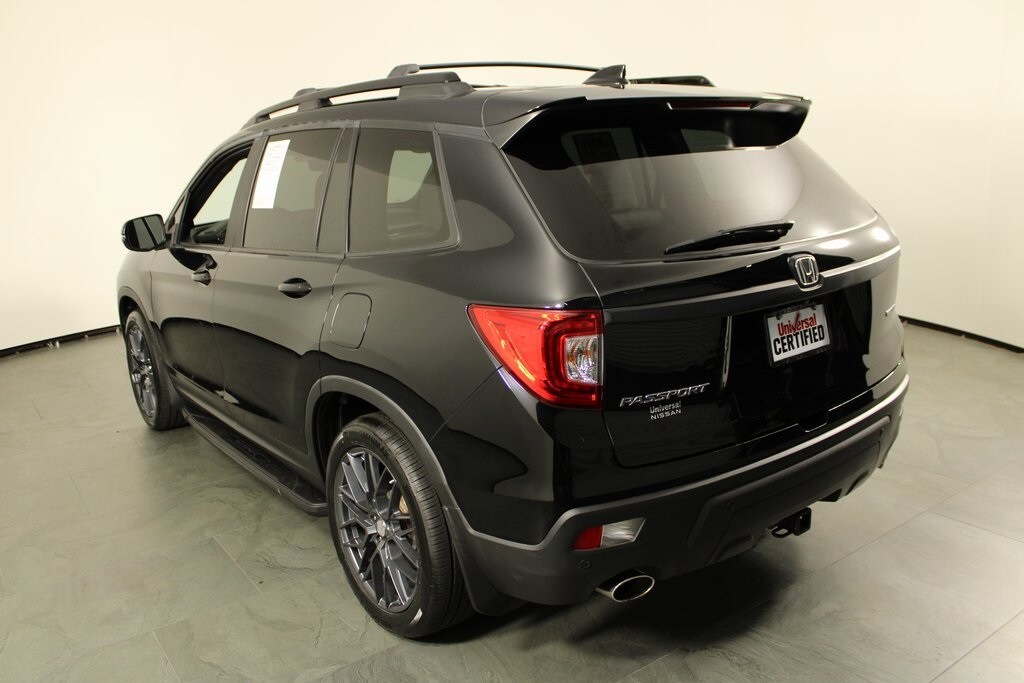2019 Honda Passport Touring photo 2