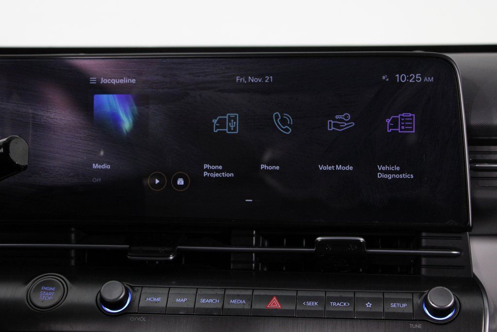 2024 Hyundai Kona SE photo 3