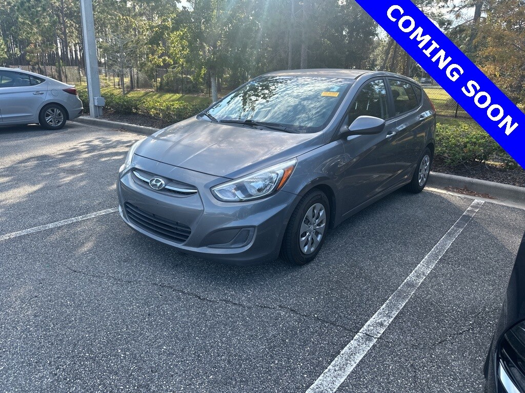 Used 2017 Hyundai Accent SE Hatchback
