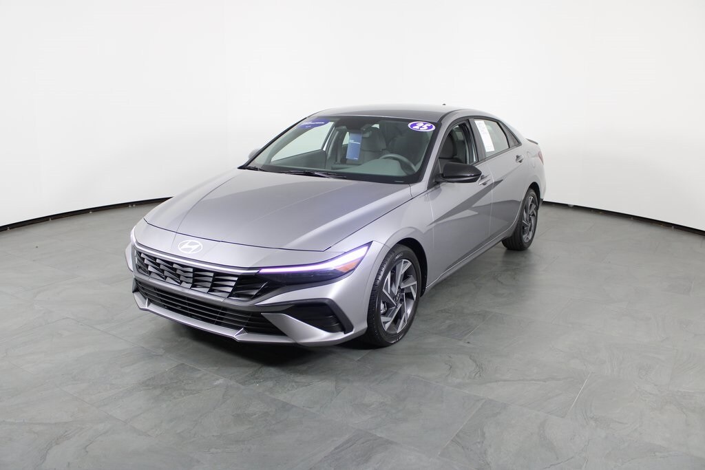 Certified 2025 Hyundai Elantra SEL Sport Sedan