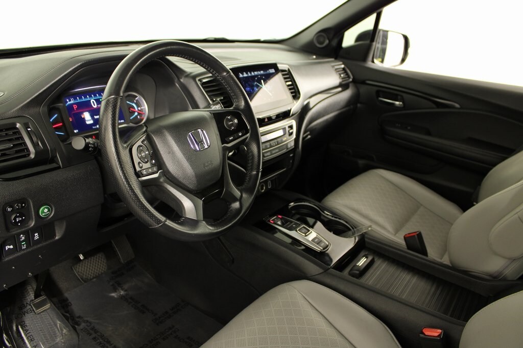 2019 Honda Passport Touring photo 3