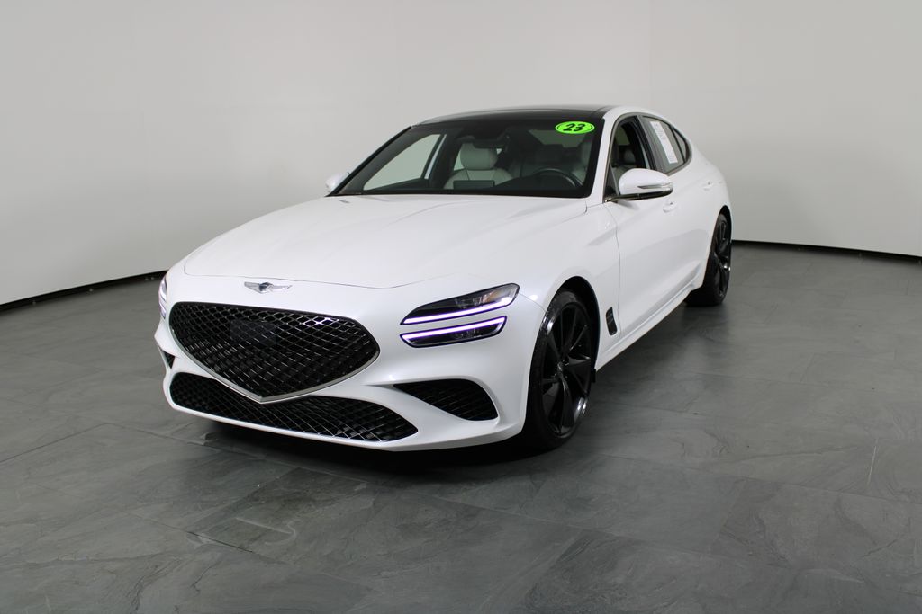 2023 GENESIS G70 Standard's photo
