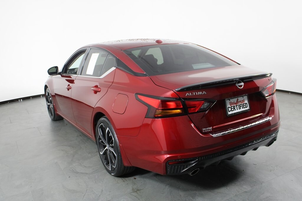 2023 Nissan Altima 2.5 SR photo 2