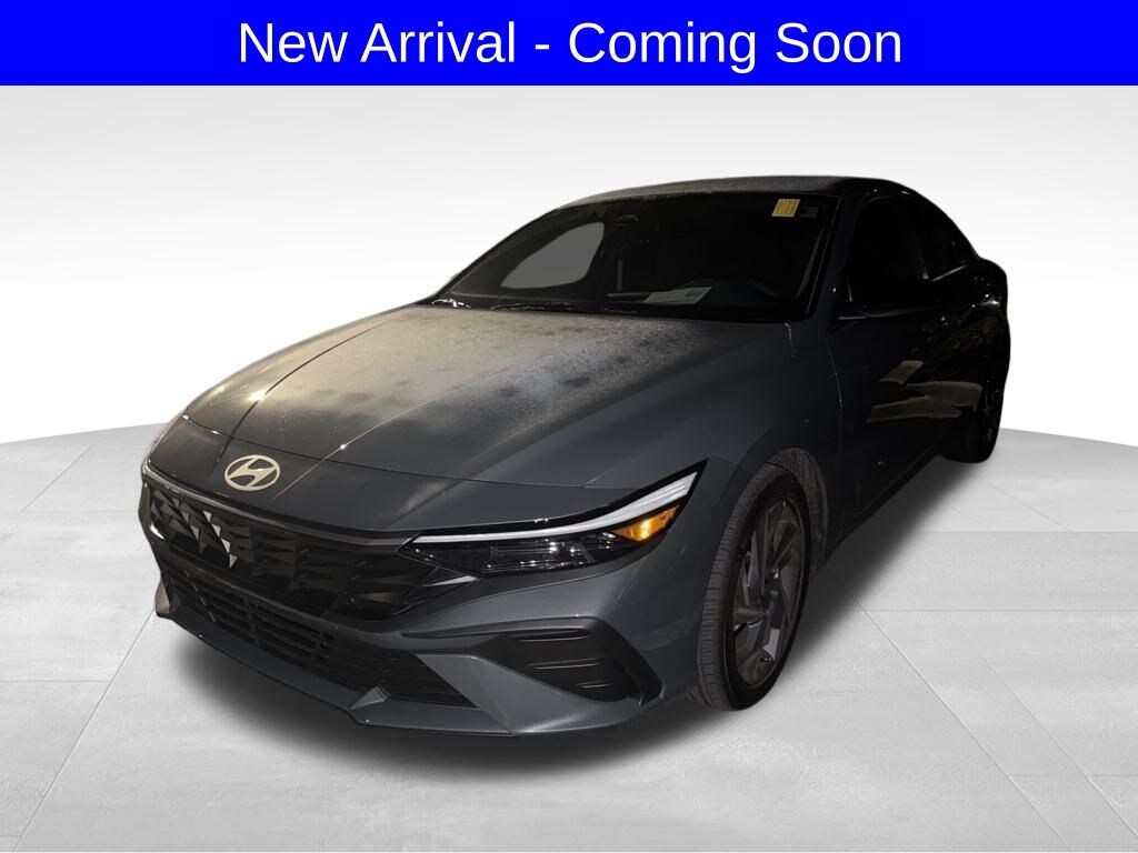 Used 2025 Hyundai Elantra SEL Sport Sedan