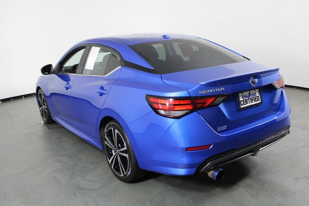 2023 Nissan Sentra SR photo 2