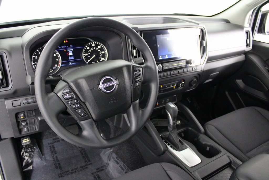 2025 Nissan Frontier S photo 3