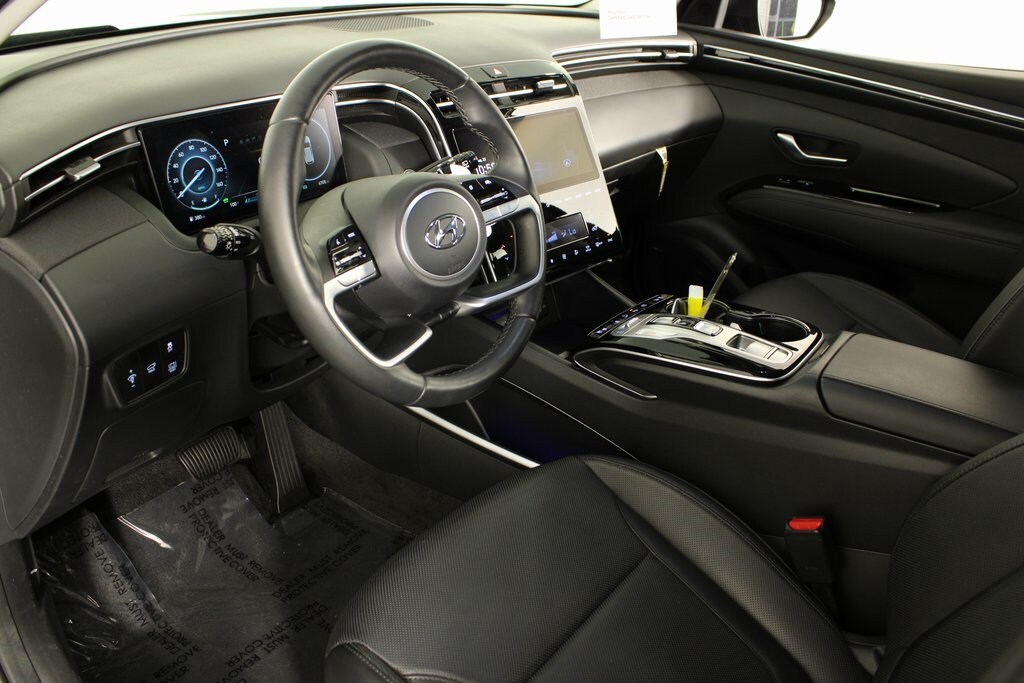 2024 Hyundai Tucson Hybrid Limited photo 2