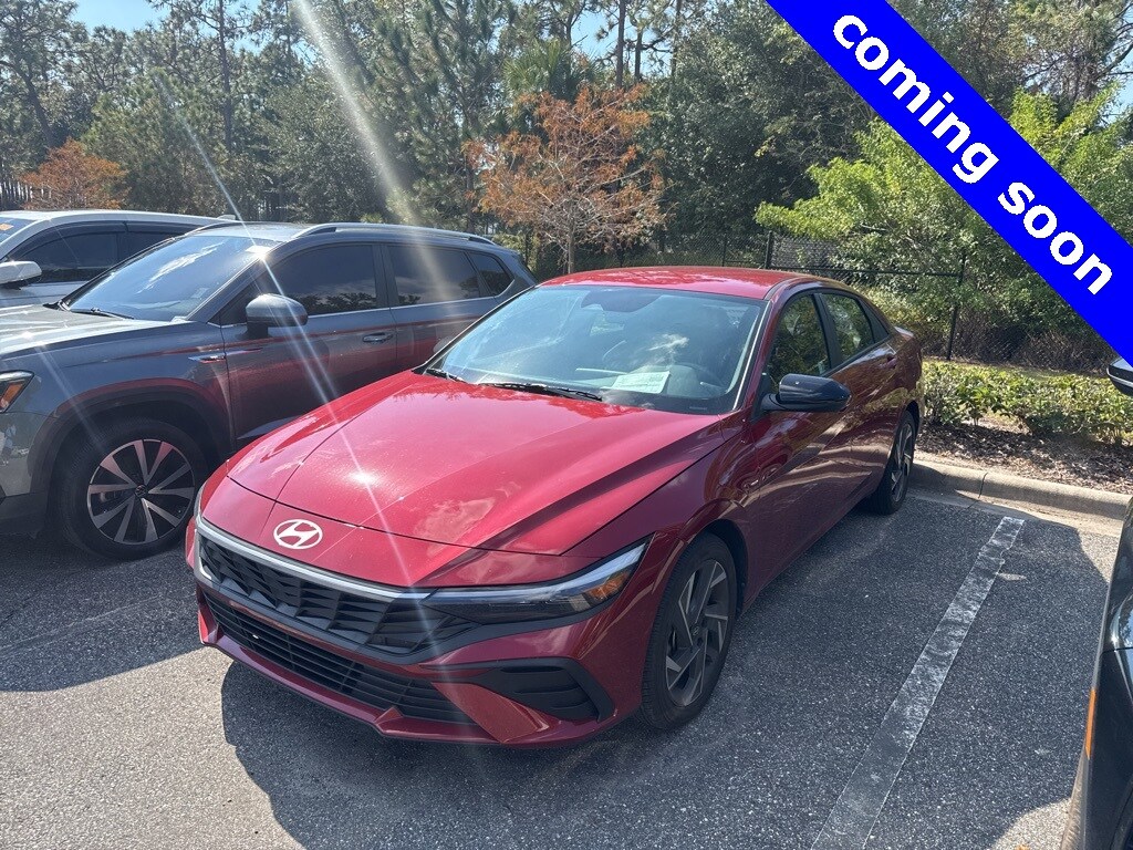 Used 2025 Hyundai Elantra SEL Sport Sedan