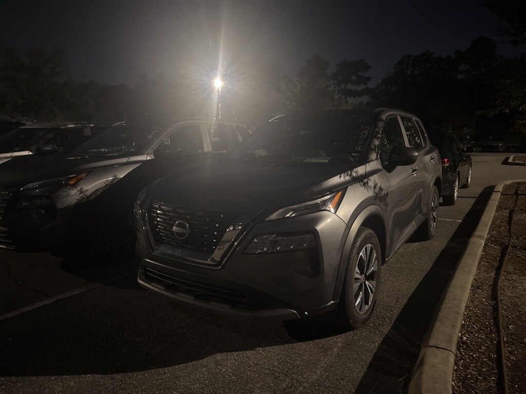 Used 2023 Nissan Rogue SV SUV