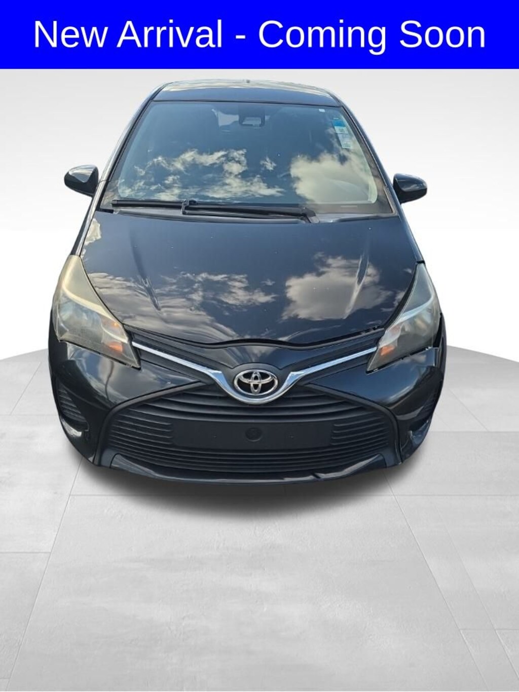 Used 2017 Toyota Yaris 5-Door L Hatchback