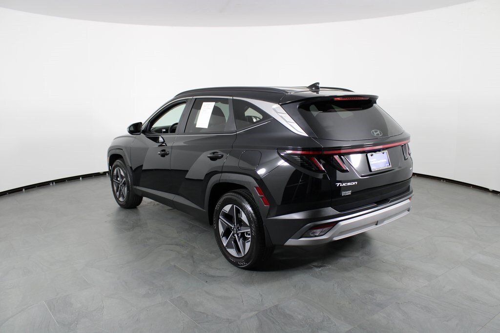 2025 Hyundai Tucson SEL Convenience photo 2