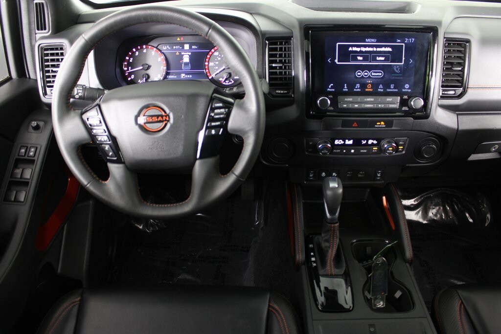 2023 Nissan Frontier PRO-X photo 3