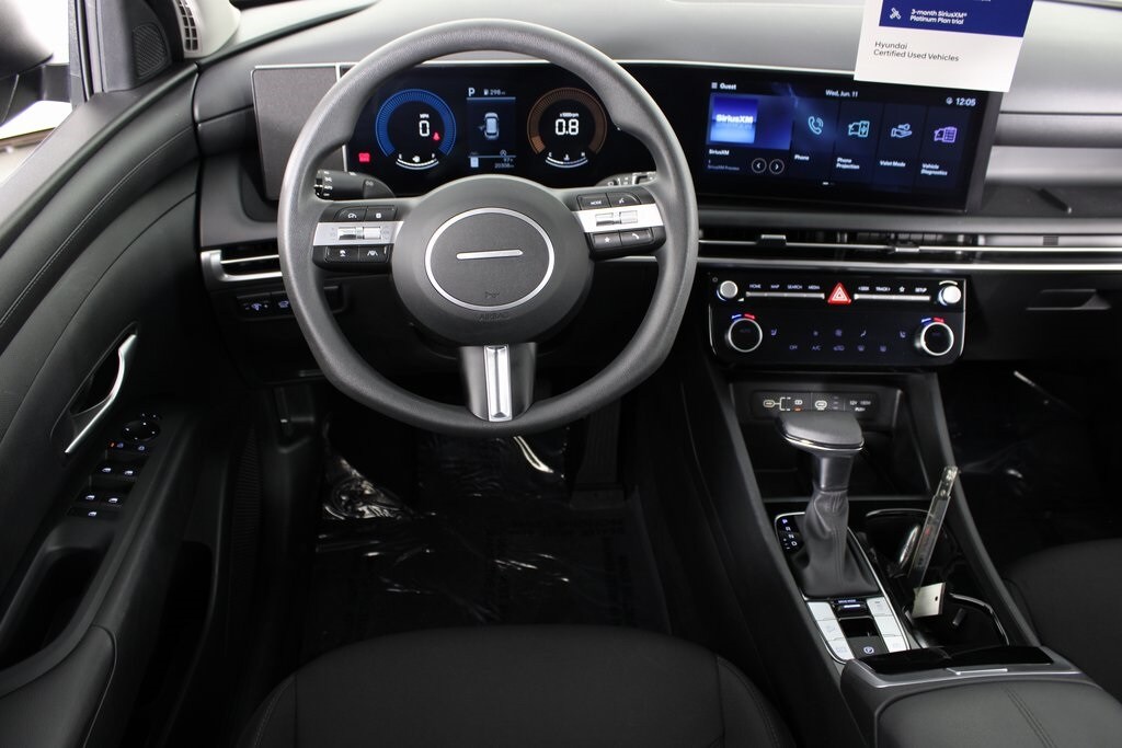 2025 Hyundai Tucson SEL photo 2