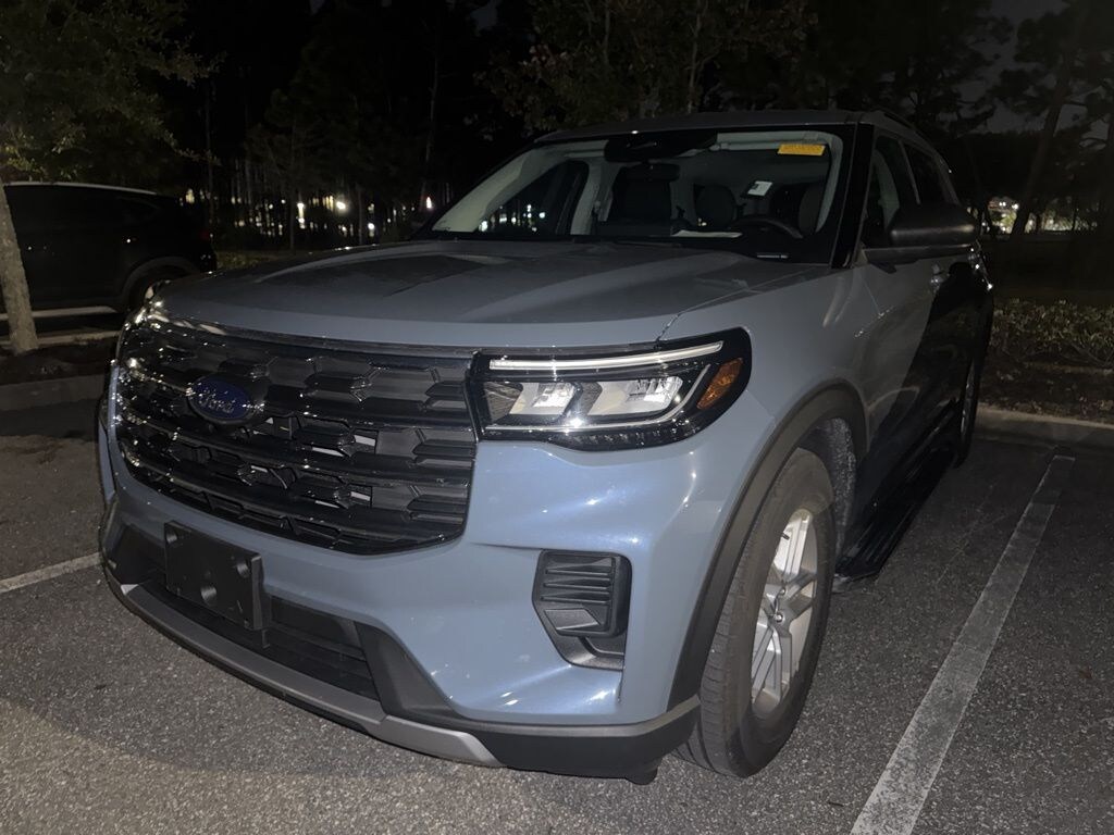 Used 2025 Ford Explorer Active SUV
