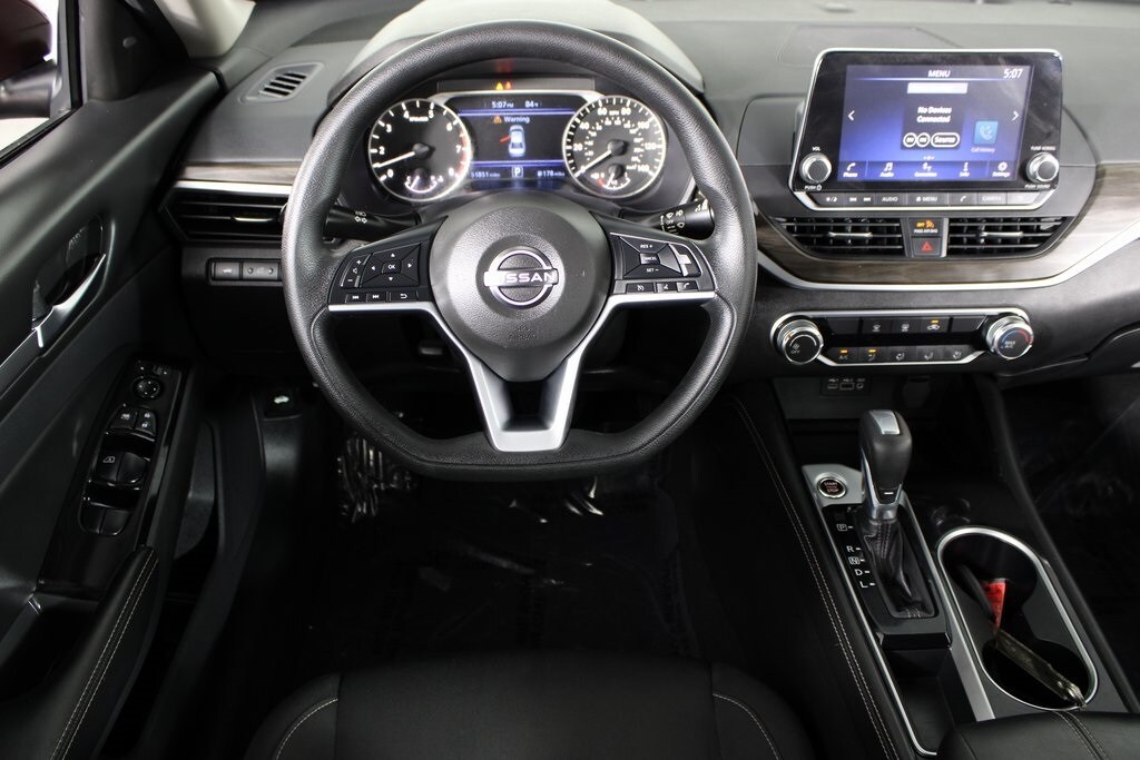 2023 Nissan Altima 2.5 SV photo 3