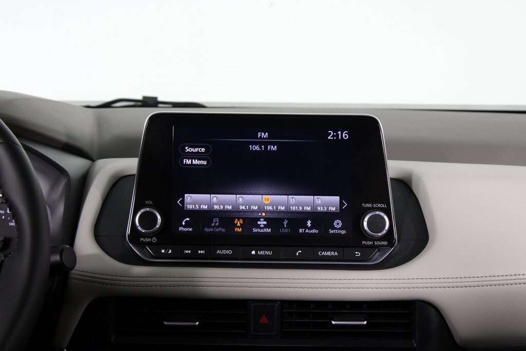 2025 Nissan Rogue SV photo 4