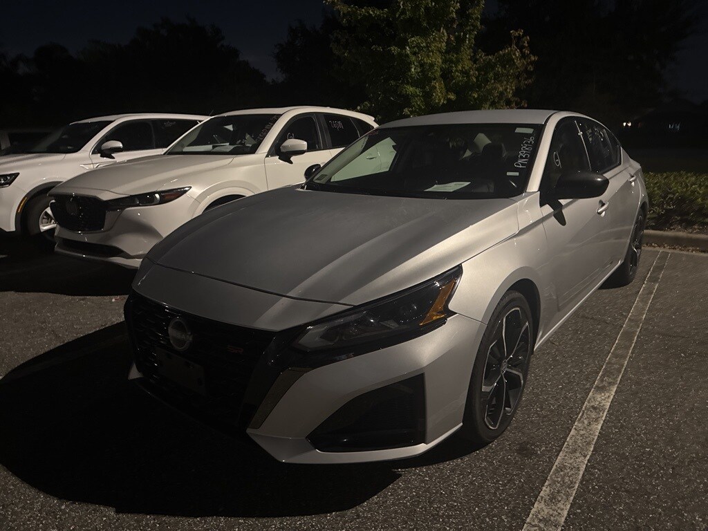 Used 2023 Nissan Altima 2.5 SR Sedan