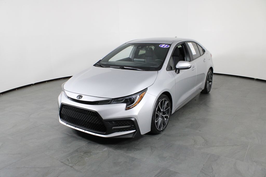 Used 2021 Toyota Corolla SE Sedan