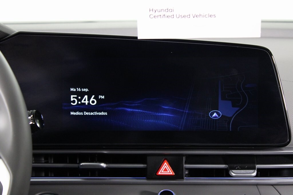 2025 Hyundai Elantra SEL Convenience photo 4
