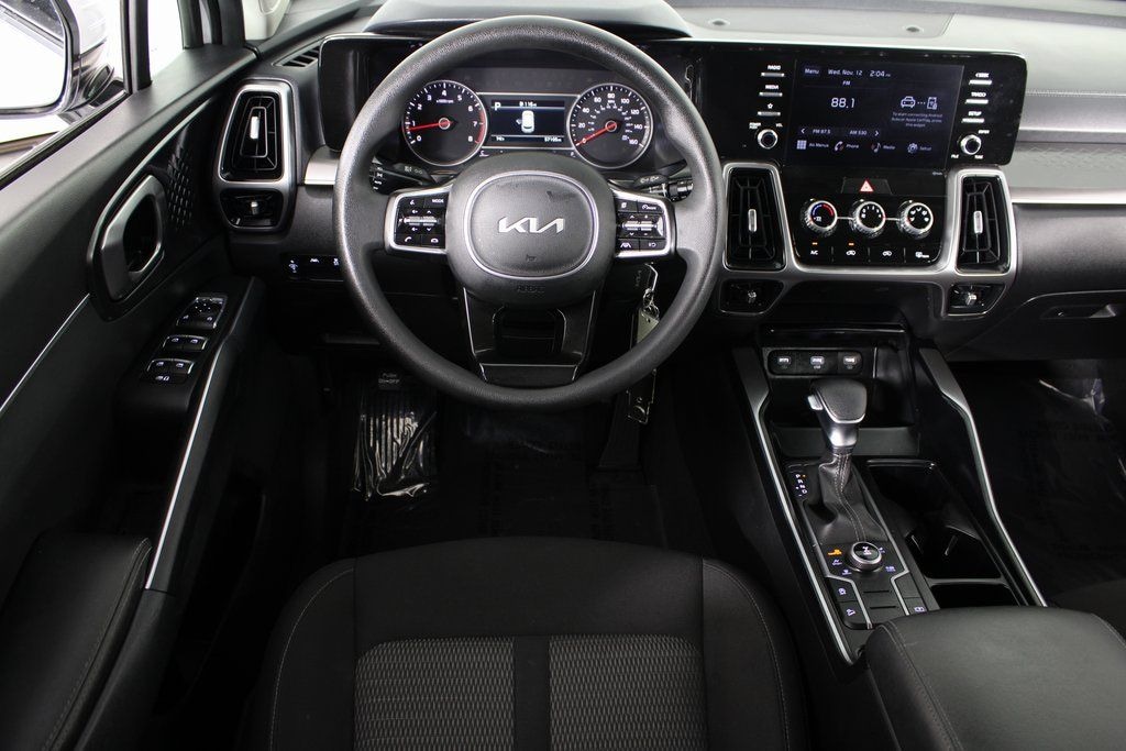 Used 2023 Kia Sorento LX SUV