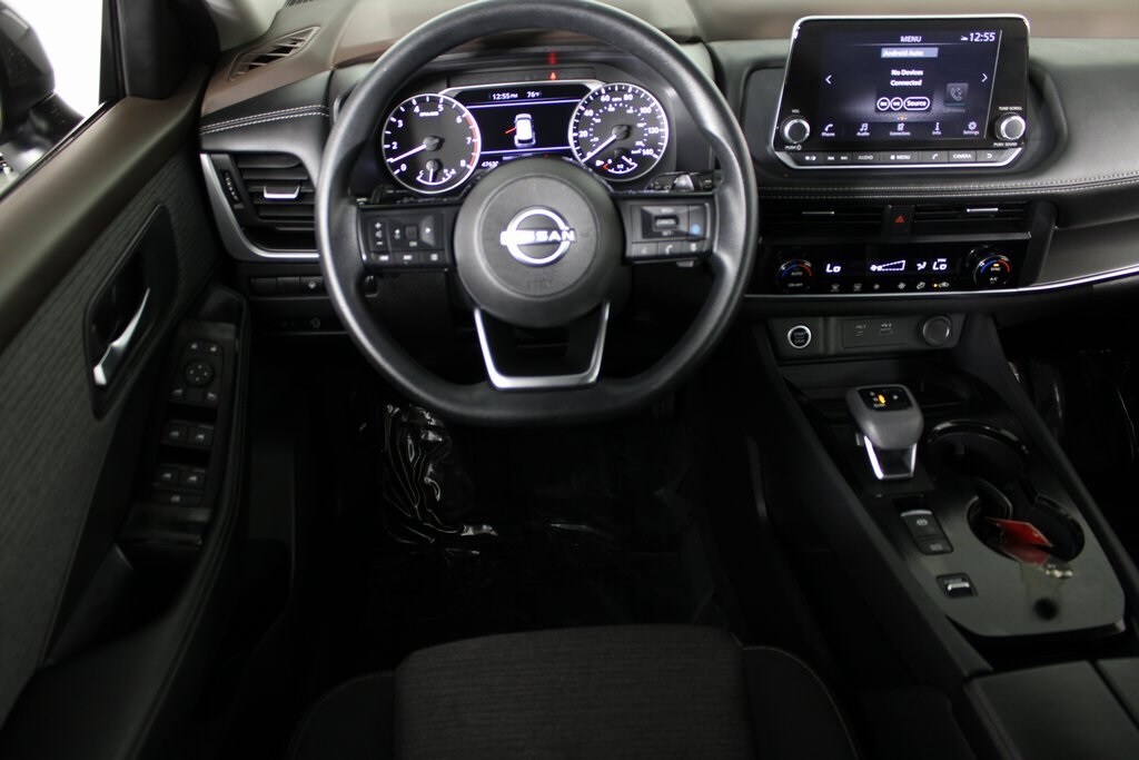 2023 Nissan Rogue SV photo 3
