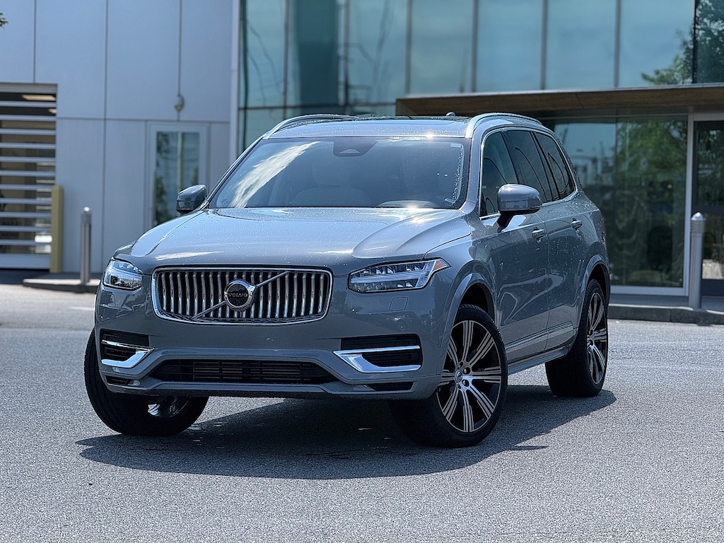 Certified 2025 Volvo XC90 plug-in hybrid T8 Plus 7-Seater SUV