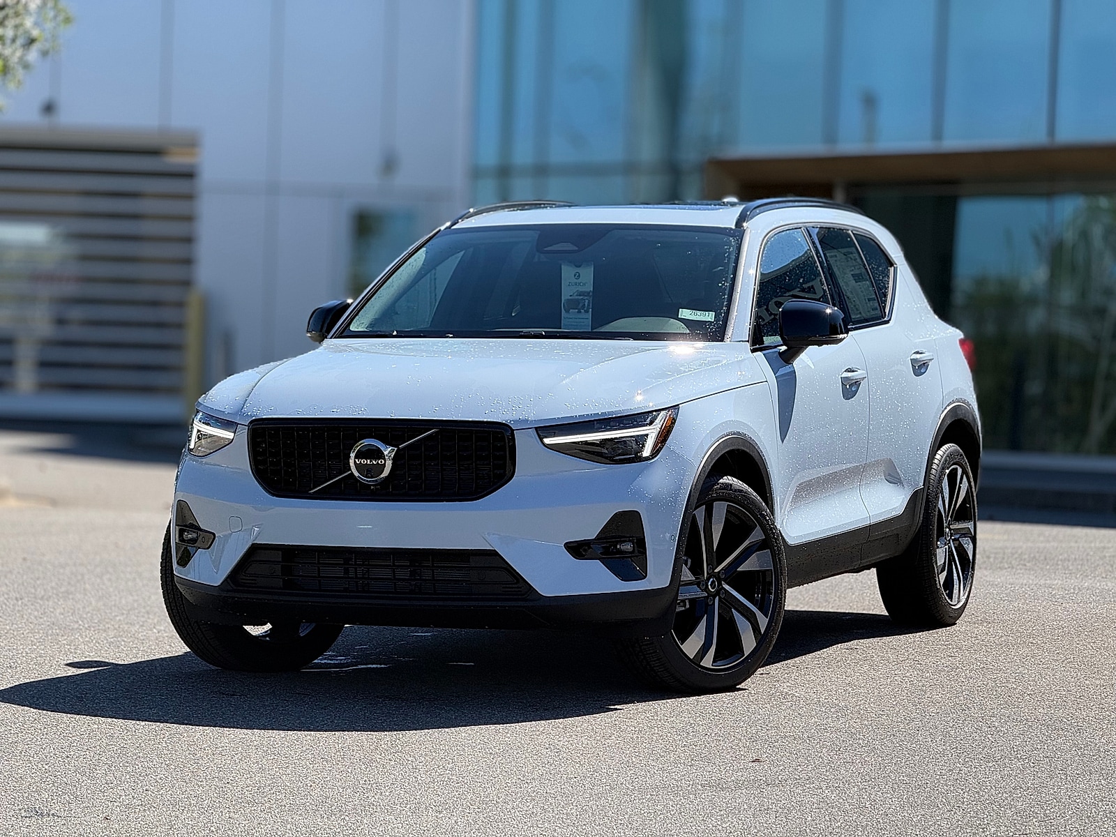 2026 Volvo XC40