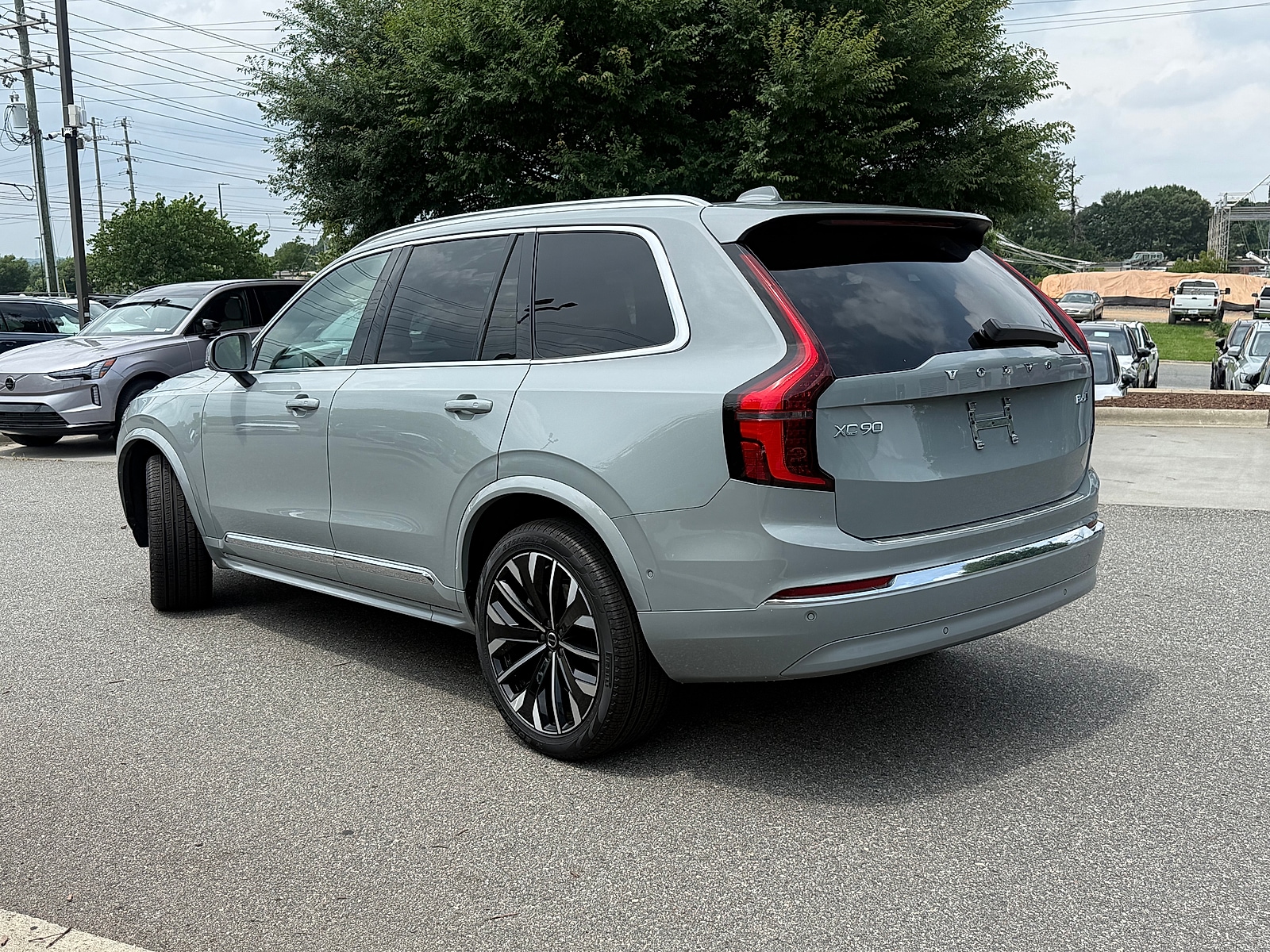 2026 Volvo XC90 Plus - Photo 6