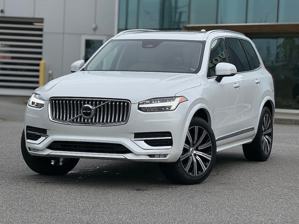 Certified 2025 Volvo XC90 B5 Core SUV