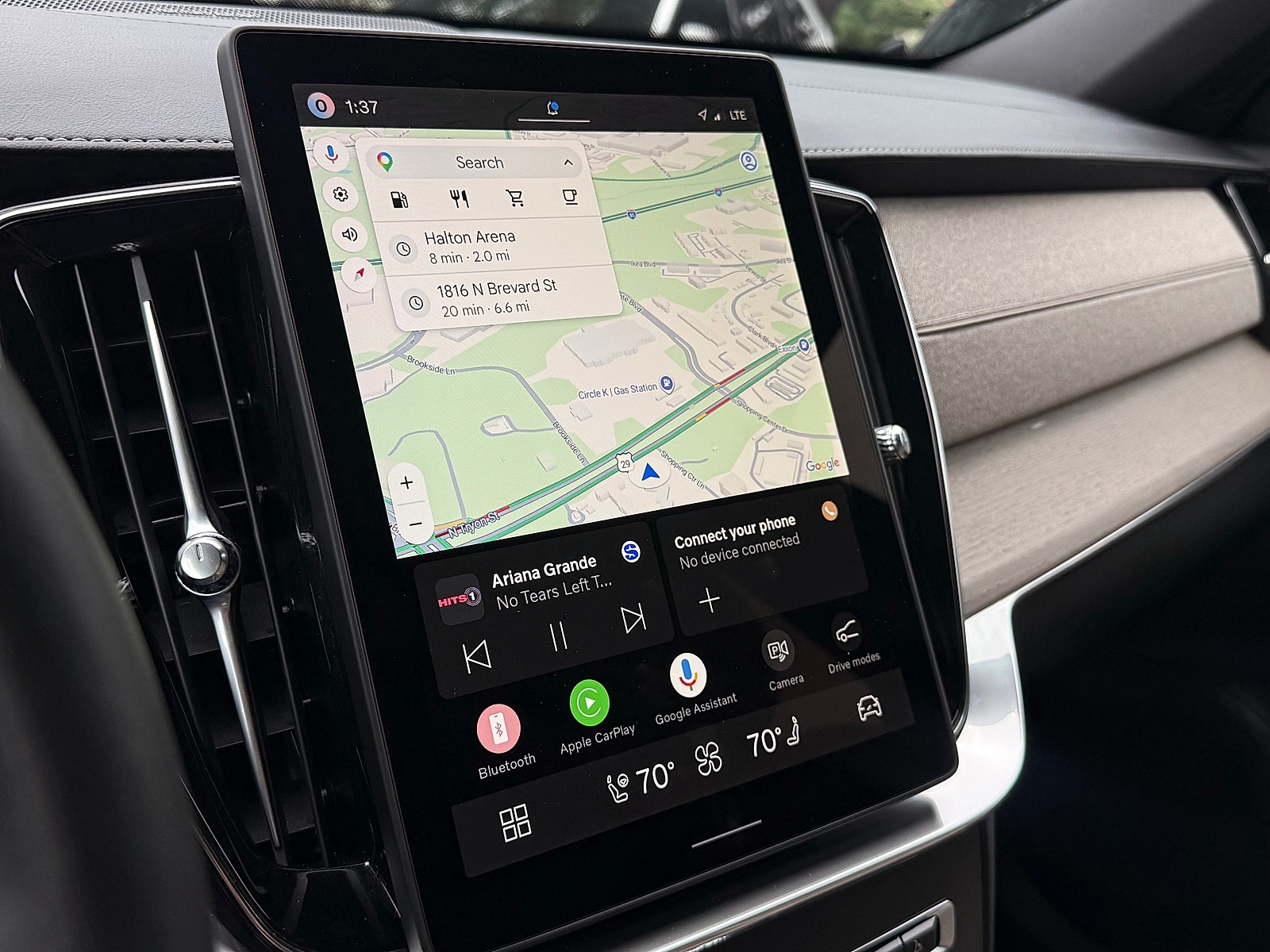 2026 Volvo XC90 Plus - Photo 14