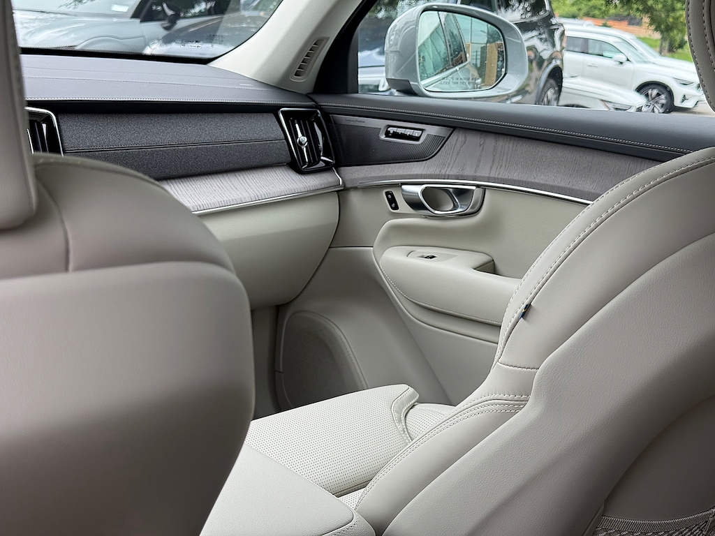 New 2026 Volvo XC90 B6 Ultra 7-Seater SUV