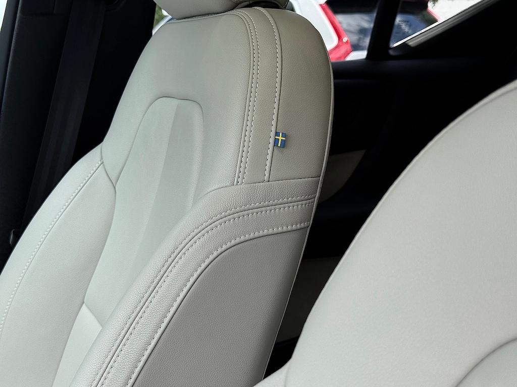 Certified 2026 Volvo XC40 B5 Plus SUV