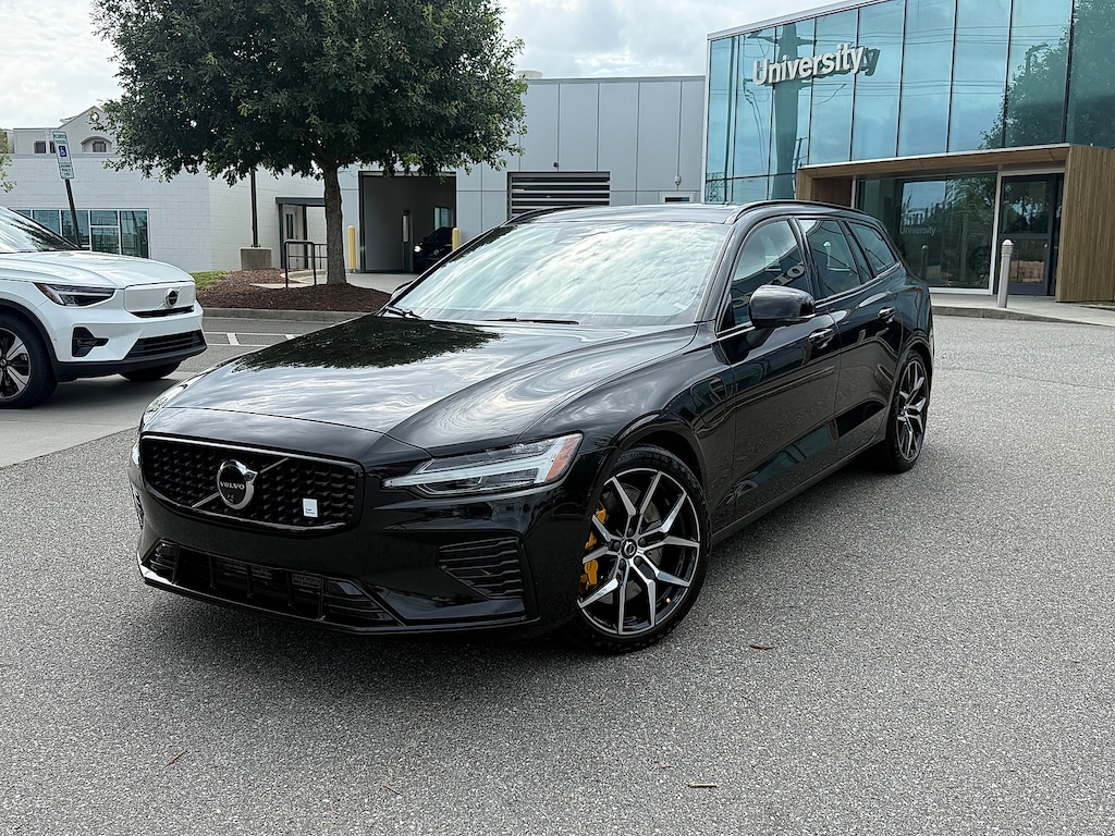 Certified 2024 Volvo V60 plug-in hybrid T8 Polestar Engineered Wagon