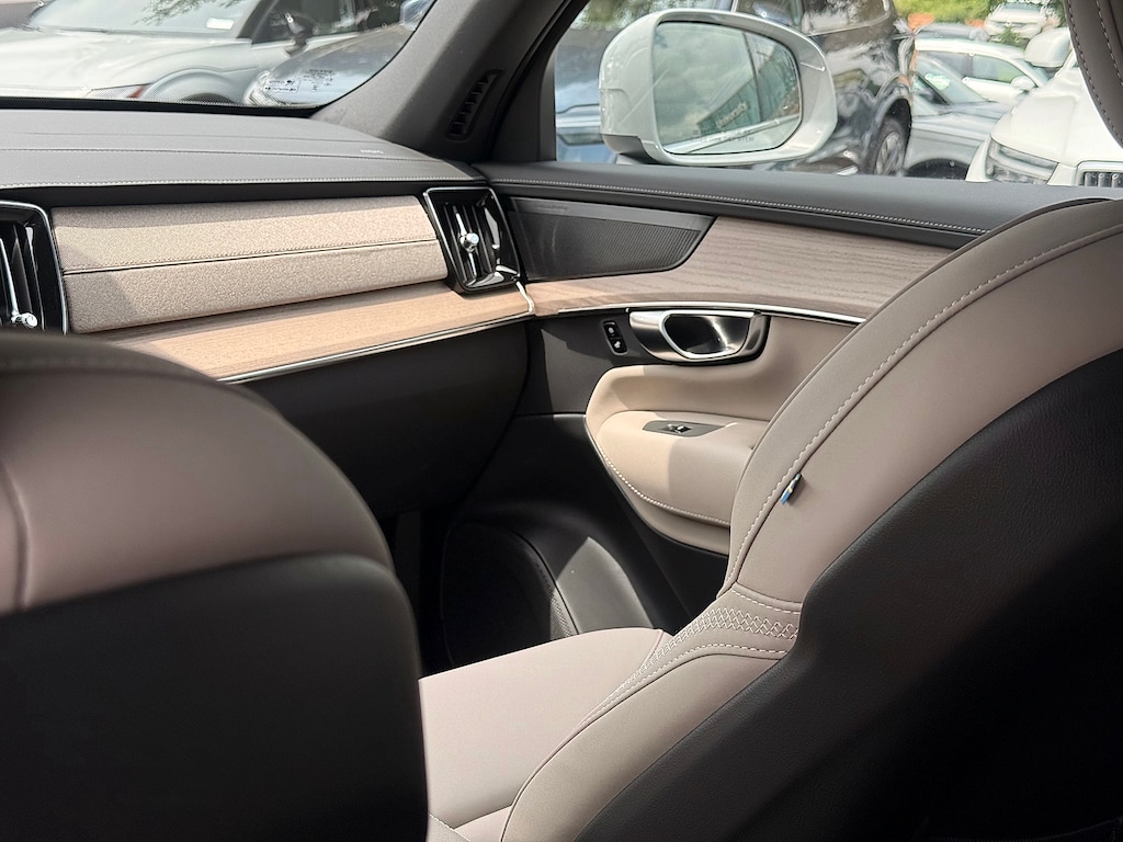 New 2026 Volvo XC90 B6 Plus 7-Seater SUV