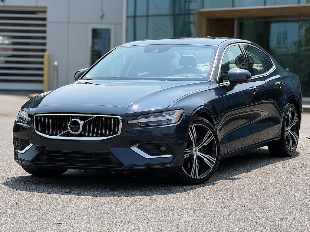 Certified 2022 Volvo S60 B5 AWD Inscription Sedan