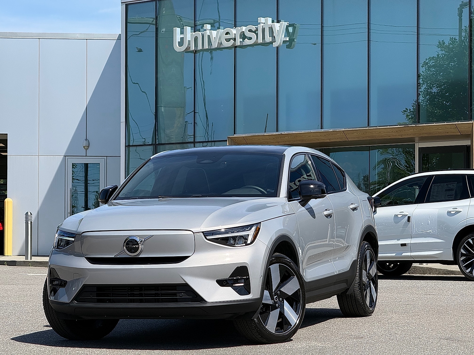 2023 Volvo C40 P8 Recharge Plus AWD's photo