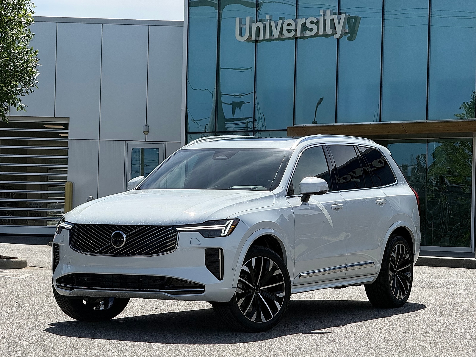 2026 Volvo XC90 B5 Ultra Bright 6-Seater 4WD's photo