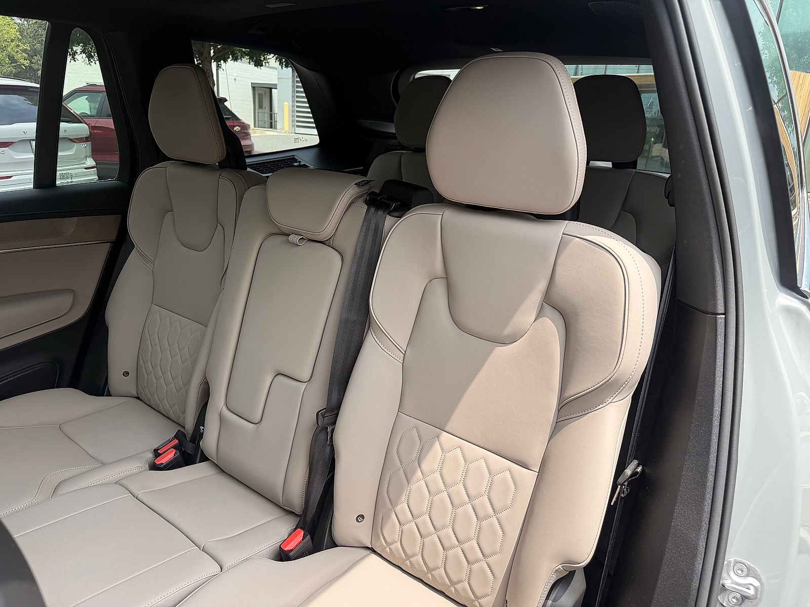 2026 Volvo XC90 Plus - Photo 23