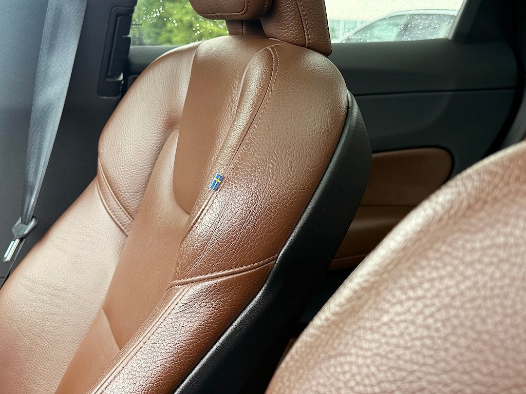 Used 2019 Volvo XC60 T5 Momentum SUV