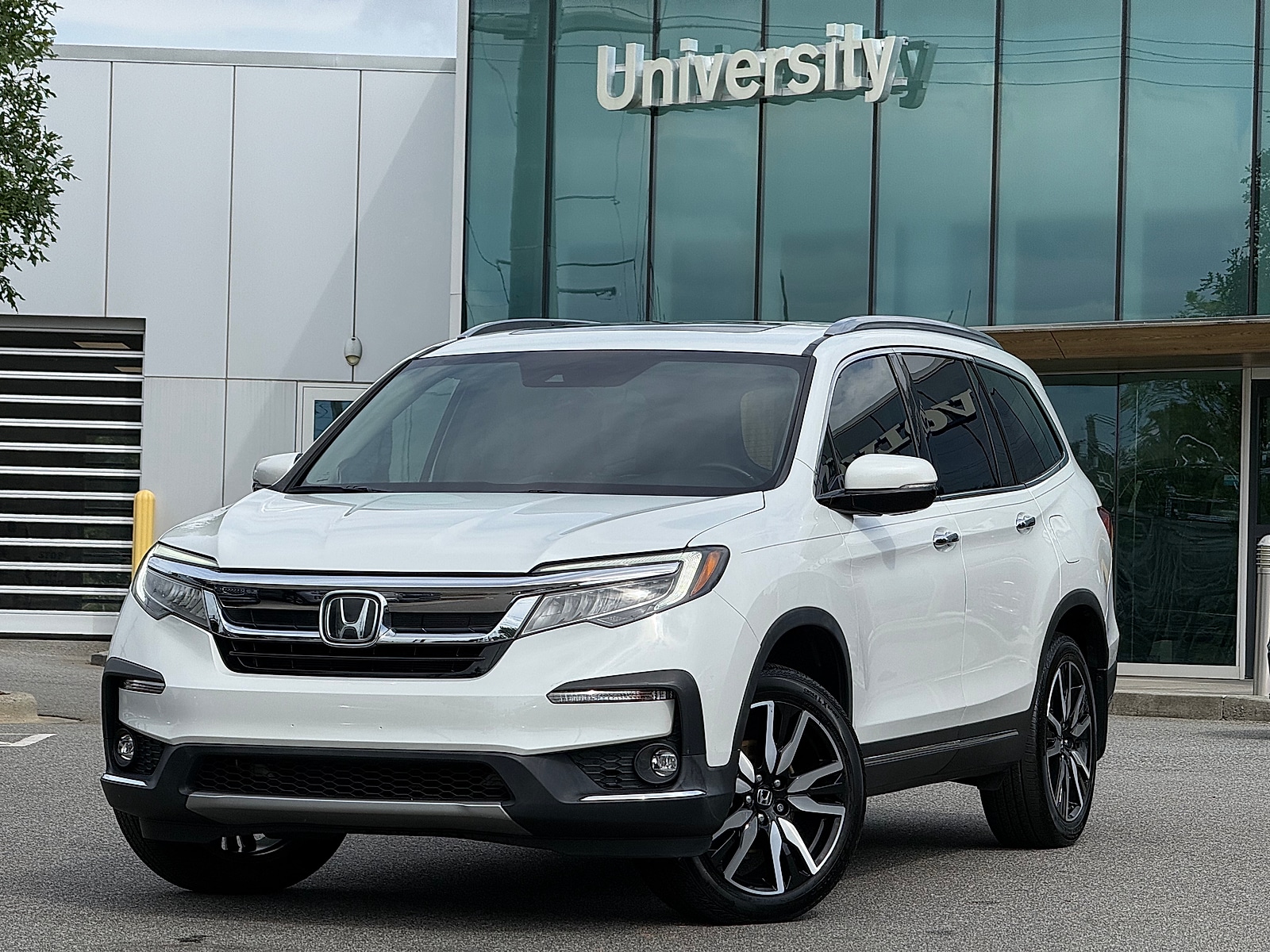 2021 Honda Pilot Touring-7 AWD's photo