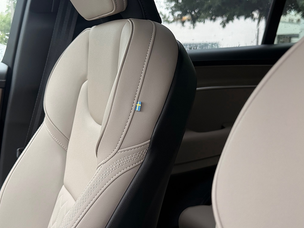 New 2026 Volvo XC90 B6 Plus 7-Seater SUV