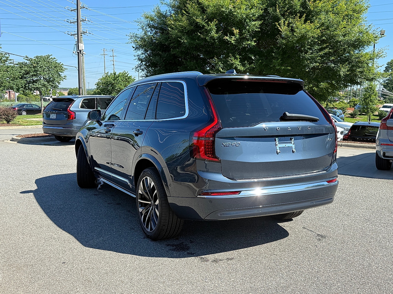 2026 Volvo XC90 Plus - Photo 7