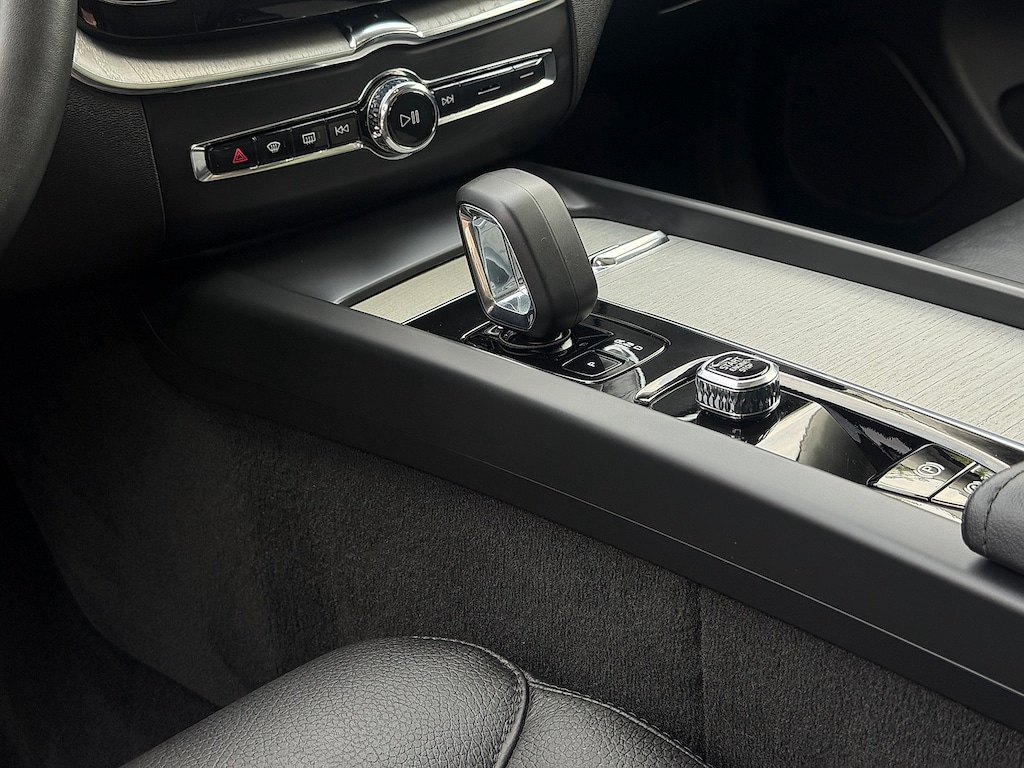 Certified 2025 Volvo XC60 B5 Plus SUV