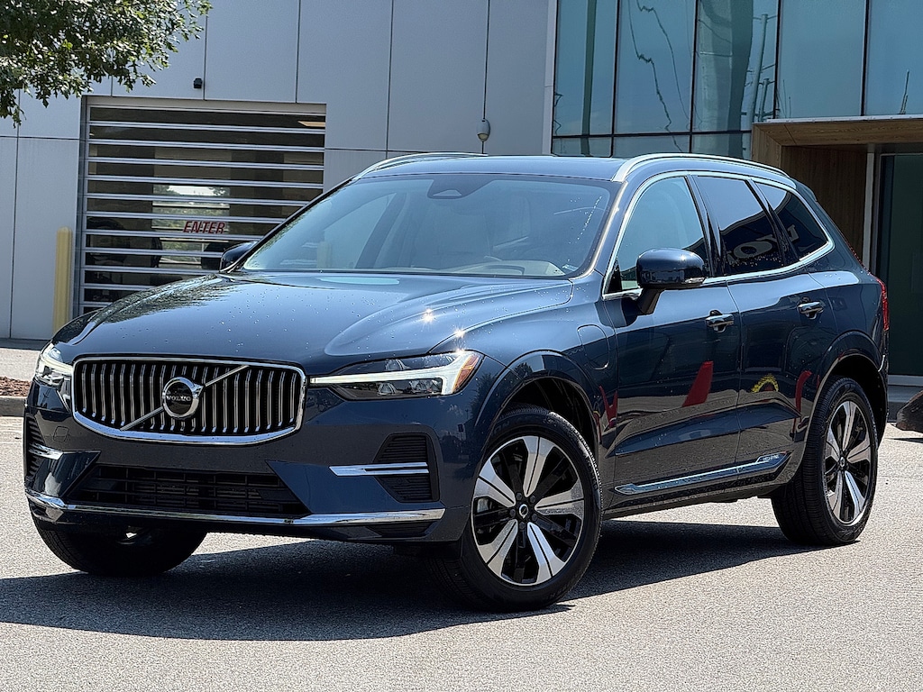 Certified 2023 Volvo XC60 Recharge Plug-In Hybrid Core Bright SUV