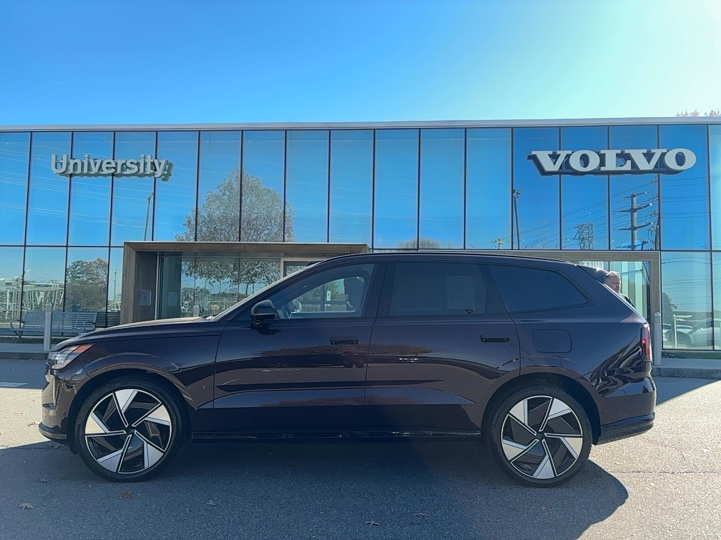 2025 Volvo EX90 Ultra's photo