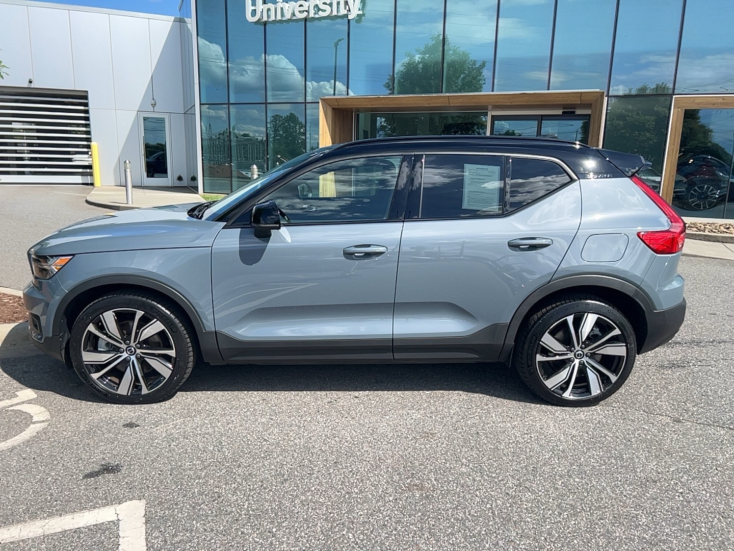 Certified 2021 Volvo XC40 Recharge with VIN YV4ED3UR0M2569426 for sale in Charlotte, NC