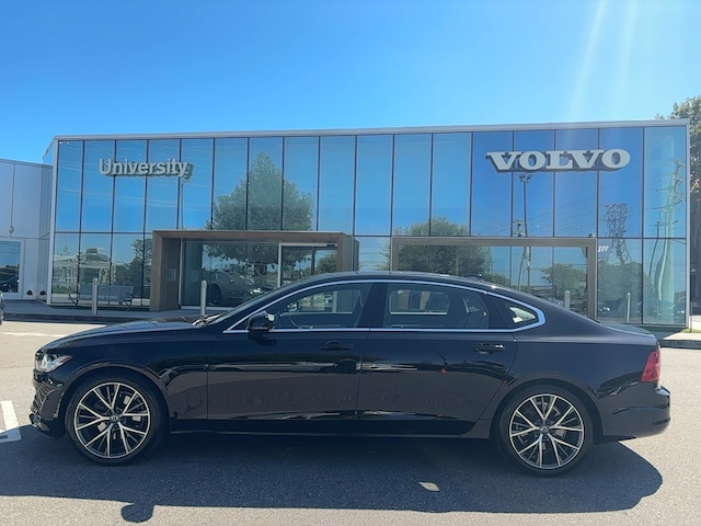 2018 Volvo S90 T5 AWD Momentum Sedan